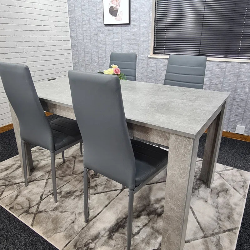 Hardeosing 4 - Person Dining Set