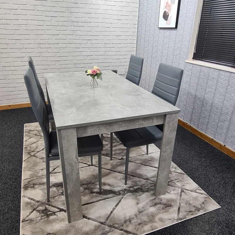 Hardeosing 4 - Person Dining Set