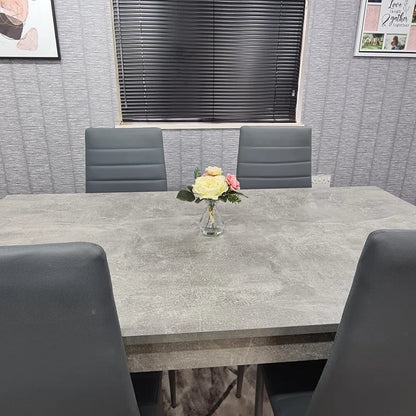 Hardeosing 4 - Person Dining Set